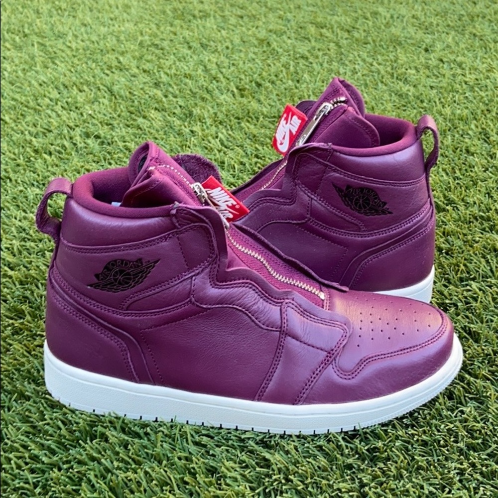 🎄PRICE DROP🎄 Nike Air Jordan 1 Hi Zip PREM
